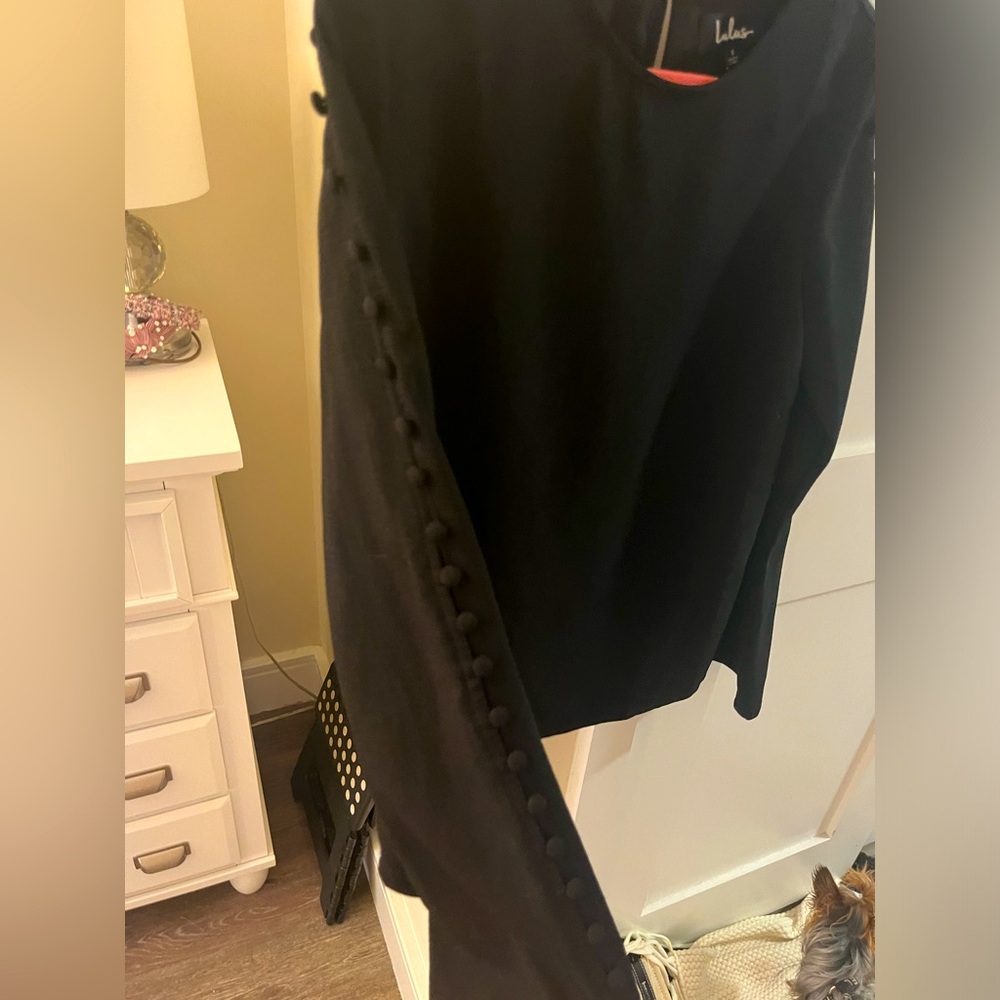 Black long sleeve lulus blouse with buttons on the sleeve